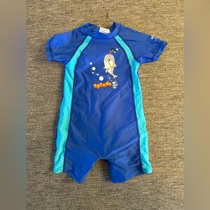 2t Speedo boys snap rash guard